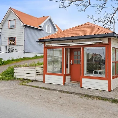 Unik Sjarmerende I Hjertet Av Henningsvær